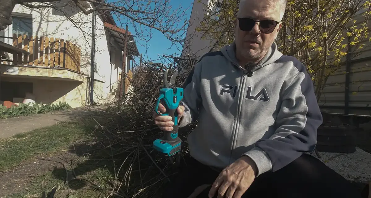 Teszteltük: Drillpro Akkumulátoros Metszőolló – a kerti munka új kedvence
