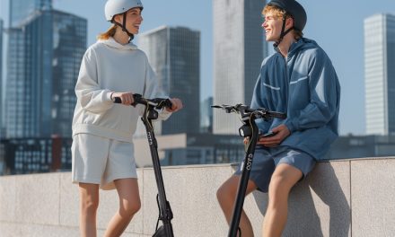 OOTD S10 elektromos roller: 1400W motorral és 70km hatótávval, 168 000 Ft-ért