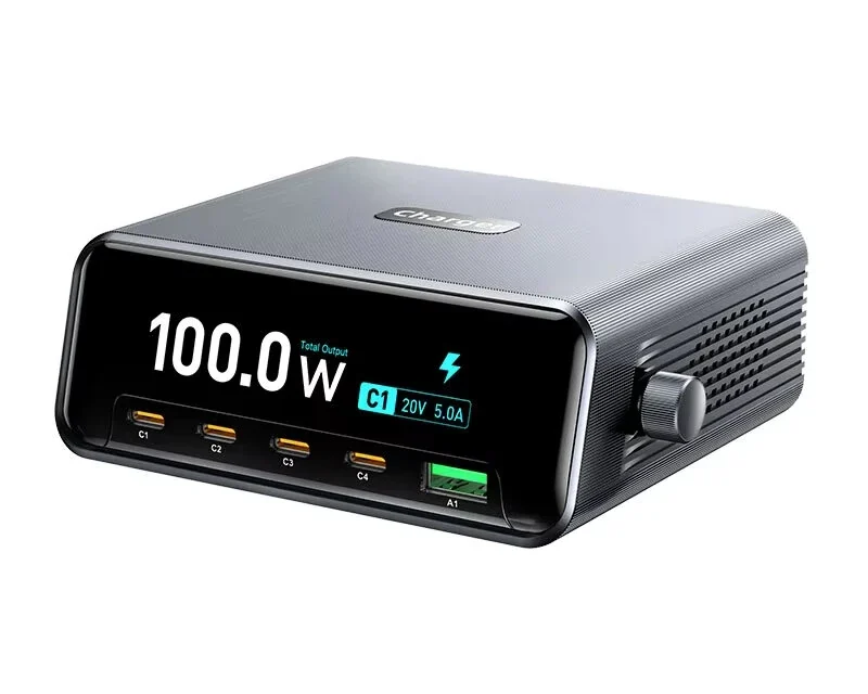 GaN Tech WLX 60D 265W os 5 portos USB PD töltő okos kijelzővel a tesztpadon
