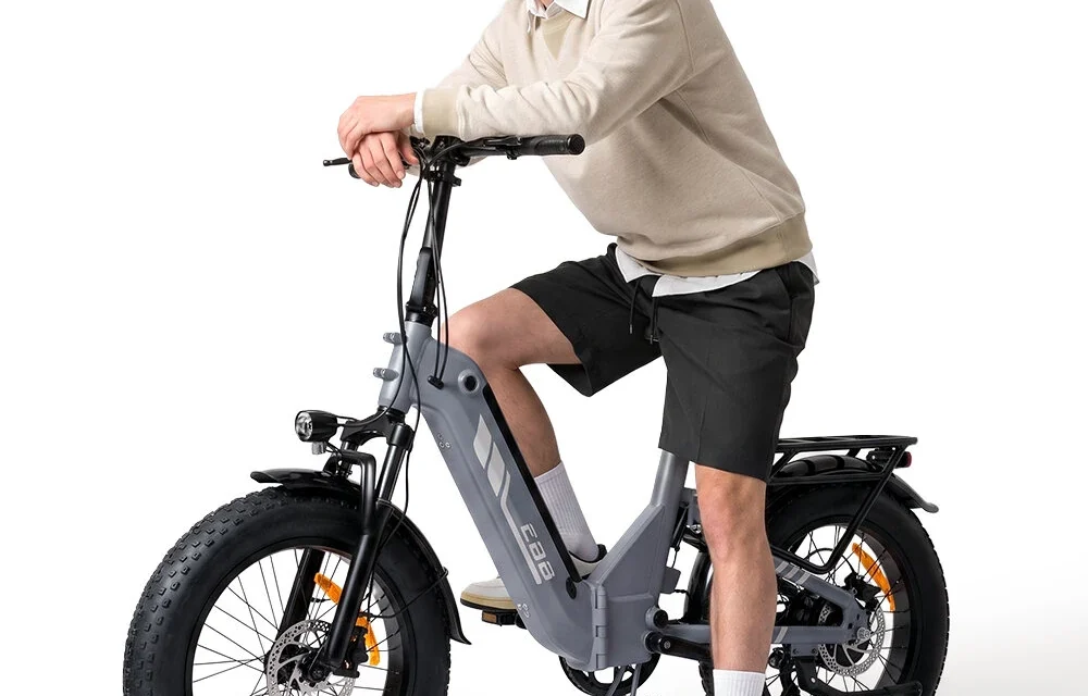 Az iScooter EB8 nyomatékérzékelős e bike ideális a városi ingázóknak