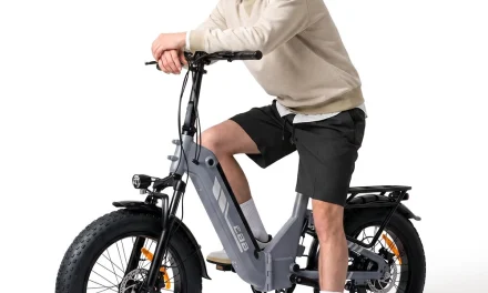 Az iScooter EB8 nyomatékérzékelős e bike ideális a városi ingázóknak